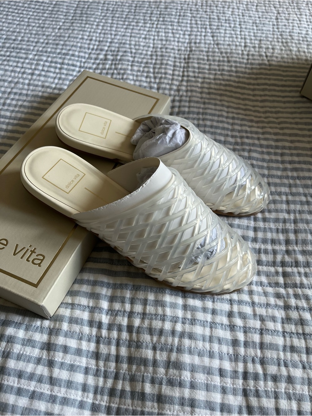 Dolce Vita “Ginna” Woven Slide in Crystal Jelly - NWT - Picture 4 of 9